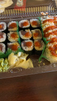 Sushi Maru food