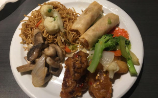 Wok N Roll Chinese food