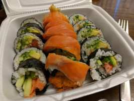 Niko Sushi food