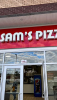 Sam’s Pizza food