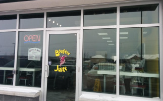 Booster Juice outside