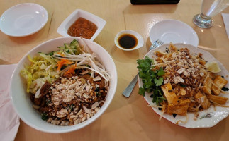 Minh's (collingwood) food