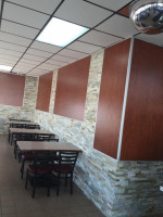 Express Pizza Plus inside