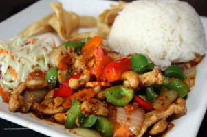 Chada Thai Fine Cuisine food