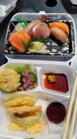 Hiraku Sushi food