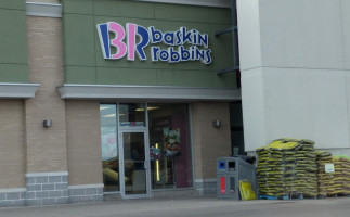 Baskin Robbins food