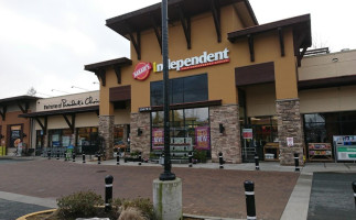 Hakam's Your Independent Grocer Langley outside