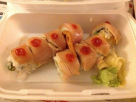 San Maru Sushi inside