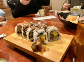 Yukiya Sushi food
