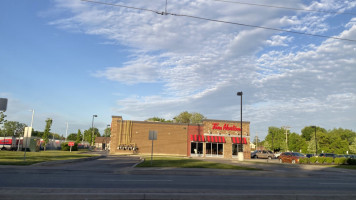 Tim Hortons outside