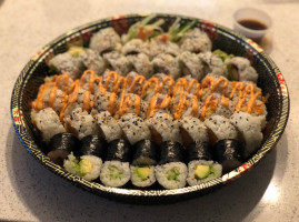 Sen-ryo Sushi food