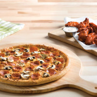 Domino's Pizza food