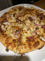 Boston Pizza food