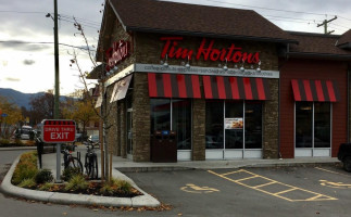 Tim Hortons outside