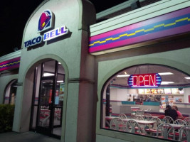 Taco Bell inside