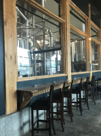 Whitewater Brewing inside