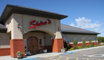 Spiro's Family Restaurant outside