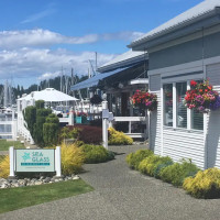 Sea Glass Waterfront Grill outside