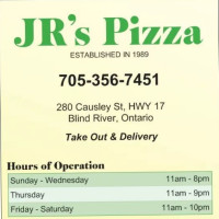 Jr’s Pizza outside