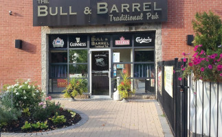 Bull And Barrel Pub food