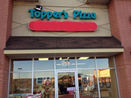 Topper's Pizza Milton outside