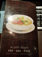 Le Petit Saigon food