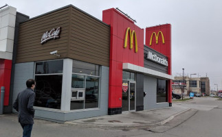 Mcdonald’s outside