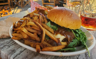 La Belle La Boeuf Burger Brossard Dix30 food