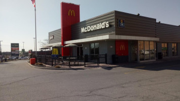 Mcdonald’s outside