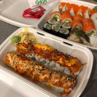 Gaya Sushi food