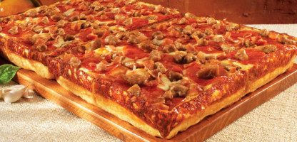 Little Caesars Pizza food