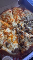 Savona's Pizza food