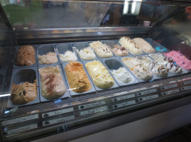 Mike's Place outside