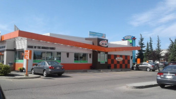 A&w Canada outside