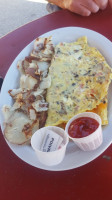 Legendz Diner food