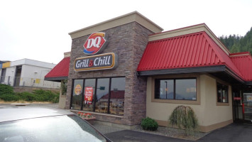 Dairy Queen inside