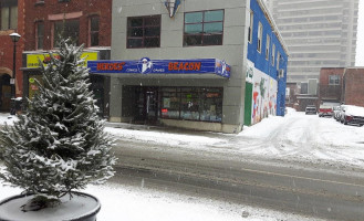 Freddie's Pizza Saint John outside