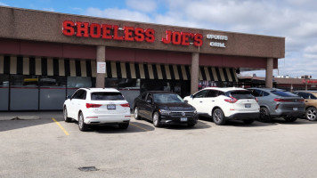 Shoeless Joe's Sports Grill outside