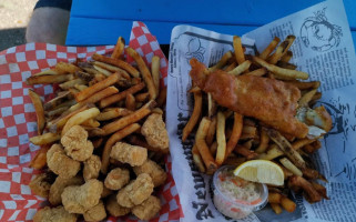 Hoss 's Fish 'n ' Chips food