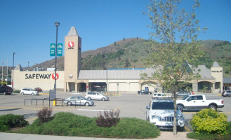 Safeway Vernon Square outside