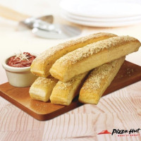 Pizza Hut food