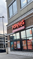 Popeyes Louisiana Kitchen outside