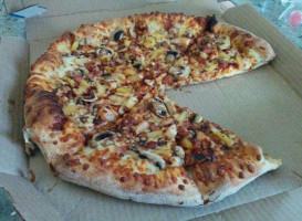 Domino's Pizza food