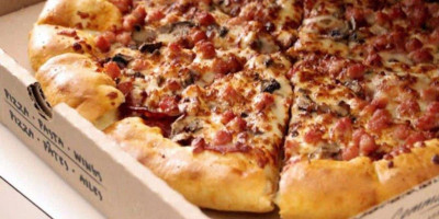 Pizza Hut food