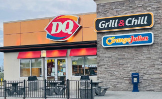 Dairy Queen Grill Chill outside