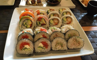 Nagomi Sushi food