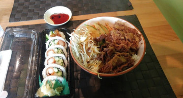 Nagomi Sushi food