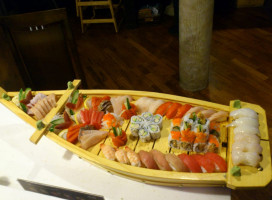 Shima Sushi inside