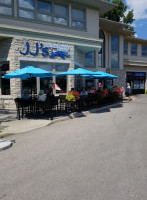 Jj's On The Docks Eatery Grimsby inside