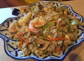 Benja Thai Restaurant food